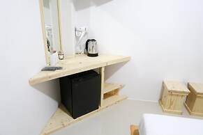 Baan URT Suratthani Airport Hotel