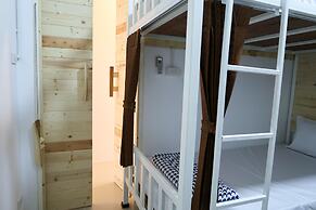 Baan URT Suratthani Airport Hotel