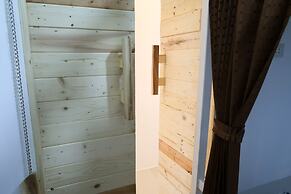 Baan URT Suratthani Airport Hotel