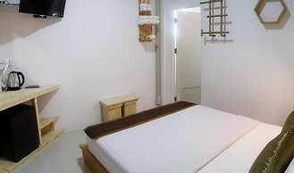 Baan URT Suratthani Airport Hotel