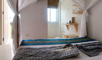 Baan URT Suratthani Airport Hotel