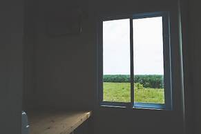 Baan URT Suratthani Airport Hotel