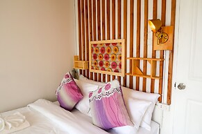 Baan URT Suratthani Airport Hotel