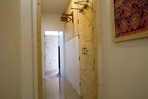 Baan URT Suratthani Airport Hotel