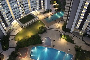 City Living with Panoramic Sea Views at Danga Bay