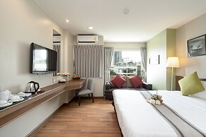 Bangkok Loft Inn
