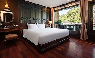 Rosa Boutique Cruise