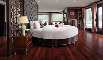 Rosa Boutique Cruise