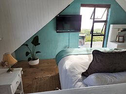 West Coast Seaside Getaway