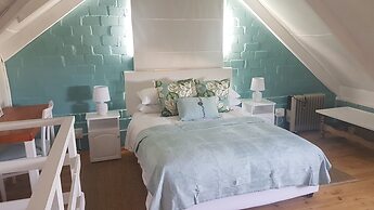 West Coast Seaside Getaway