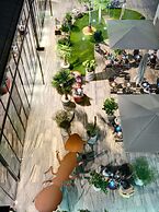 Stage 12 Hotel by Penz