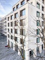 Stage 12 Hotel by Penz