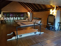 The Roo Classic Hometel