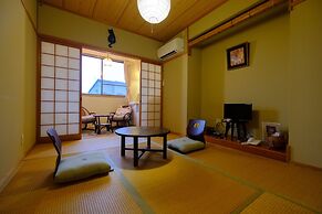 Yufuin Waraneko no Yado