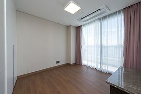 Stanford Hotel & Resort Tongyeong