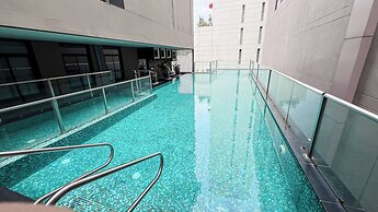 Metropolis Suites Bangkok, Tapestry Collection by Hilton