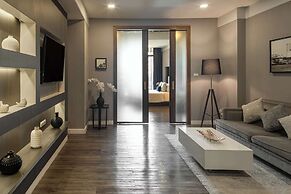 Metropolis Suites Bangkok, Tapestry Collection by Hilton