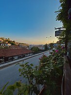 Avcıoğlu Konak Otel