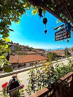 Avcıoğlu Konak Otel