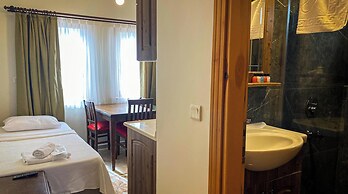 Destina Suit Hotel