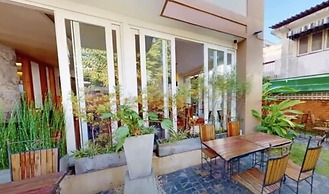 The Signature Hotel Thapae