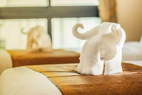 The Signature Hotel Thapae