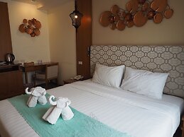 The Signature Hotel Thapae