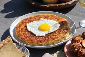 Charikot Panorama Resort