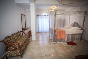 Tharanga Surfing Villa