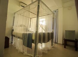 Tharanga Surfing Villa