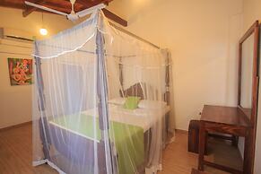 Tharanga Surfing Villa