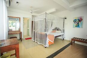 Tharanga Surfing Villa