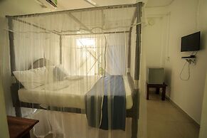 Tharanga Surfing Villa