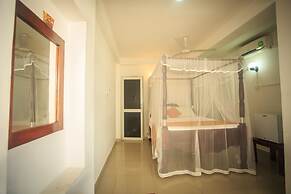 Tharanga Surfing Villa