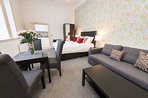 Royal Princes Suites