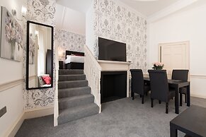 Royal Princes Suites