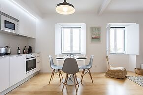 2BLocal Castelo Picão Apartments