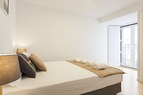 2BLocal Castelo Picão Apartments