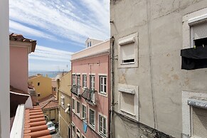 2BLocal Castelo Picão Apartments