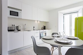 2BLocal Castelo Picão Apartments