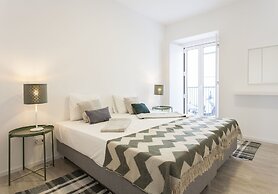 2BLocal Castelo Picão Apartments