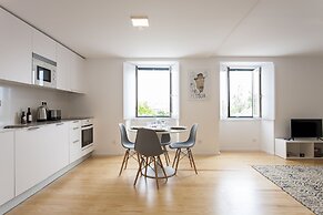 2BLocal Castelo Picão Apartments