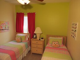 Davenport Area Pool Homes by SVV