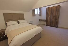 The Castle Collection - 25 Castle Street