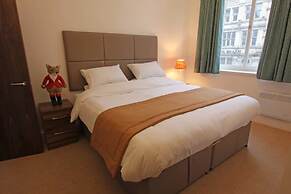 The Castle Collection - 25 Castle Street