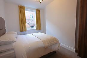 The Castle Collection - 25 Castle Street