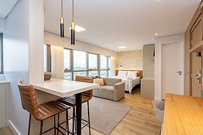 7th Avenue Oxford Residence
