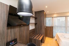 7th Avenue Oxford Residence