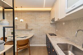 7th Avenue Oxford Residence