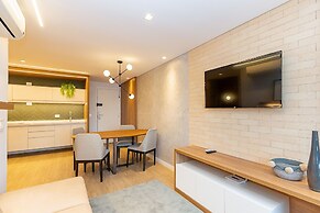 7th Avenue Oxford Residence